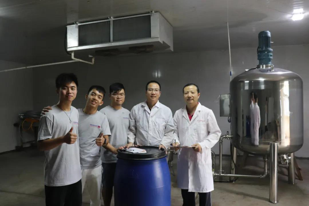 團隊成員合照 拷貝.jpg 團隊成員合照 拷貝.jpg